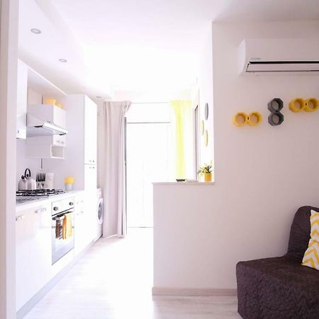 Charme & Chic Studios - Bari Centro ภายนอก รูปภาพ